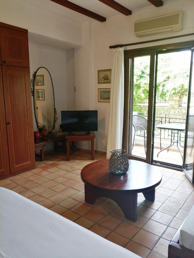 Villa Dina Sívota Екстериор снимка